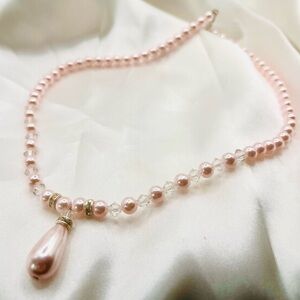 Elegant Pink Pearl Necklace
